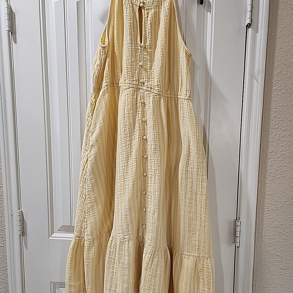 Charming Yellow Dress